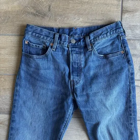 Levi's 501 Men Size 27 Jeans Distressed Button Fly Denim Raw Edge Cropped - Picture 2 of 16